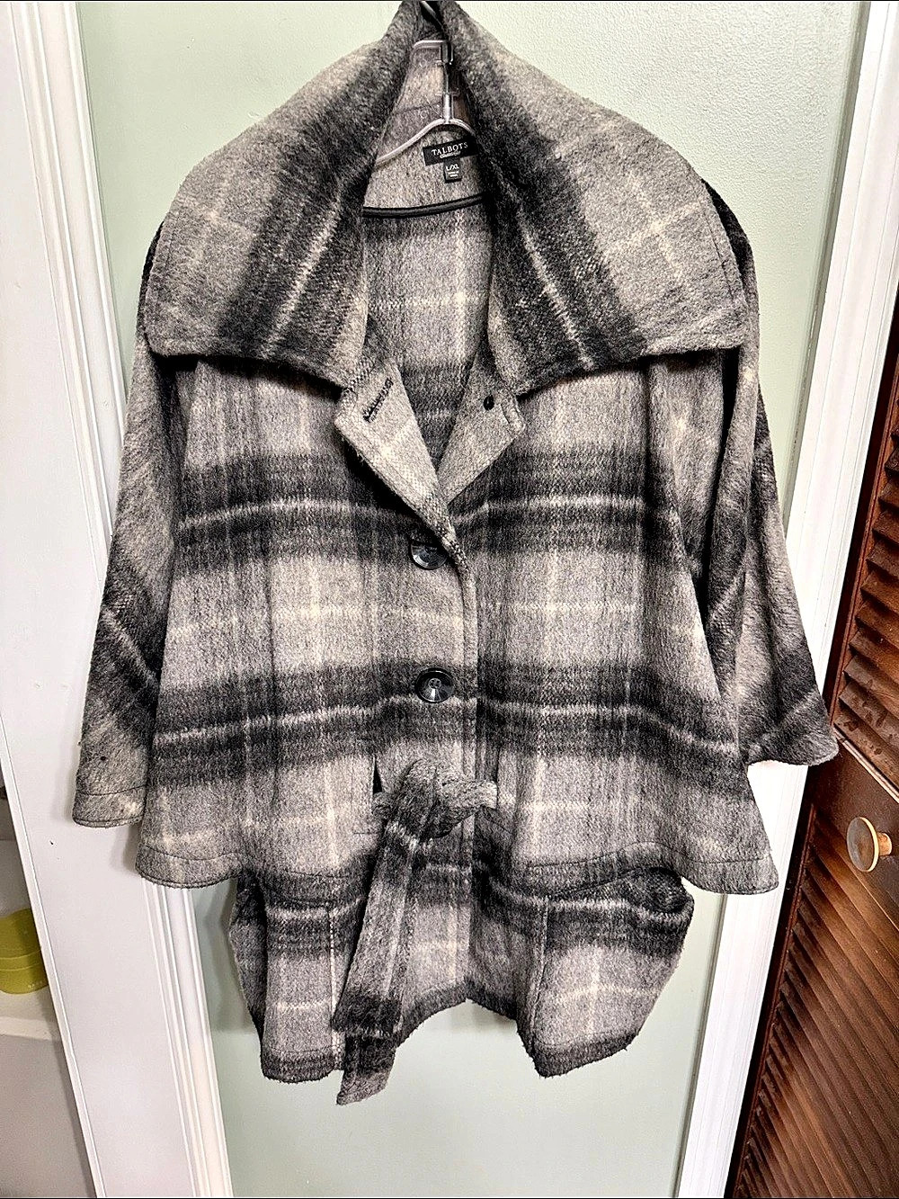 Talbots Wool Blend Cape - Plaid Wool Blend Coat Gray L/XL Like New